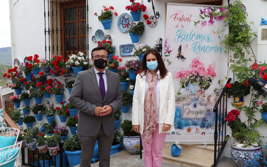 Iznájar celebra la primavera con su X Festival de los Balcones y los Rincones